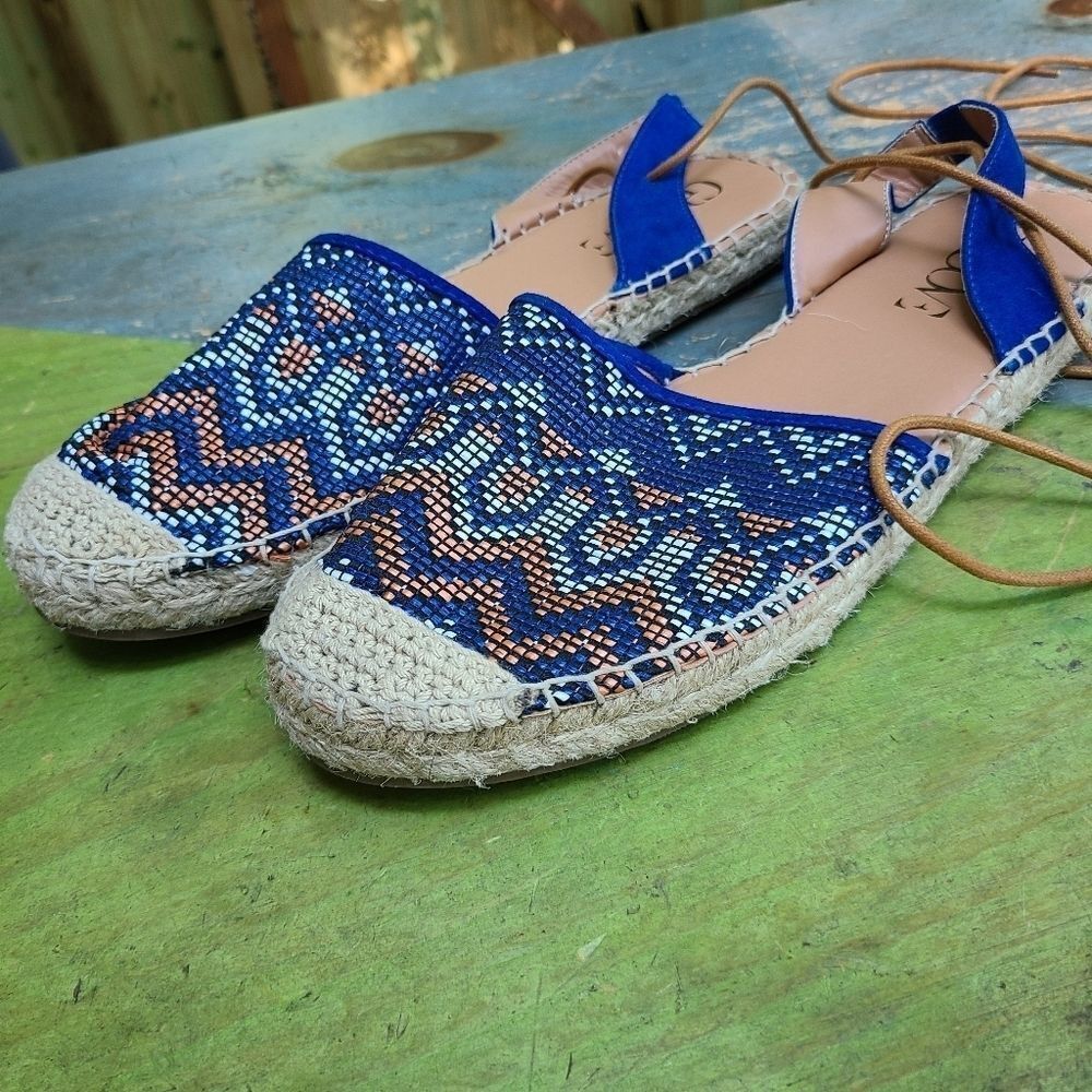 Groove Baja Lace up espadrilles Slip On Closed Toe